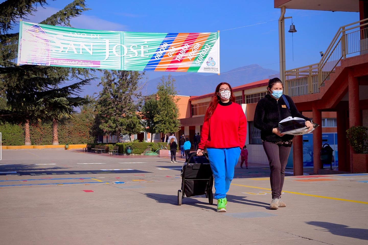 6ta ENTREGA DE CANASTAS DE ALIMENTOS JUNAEB