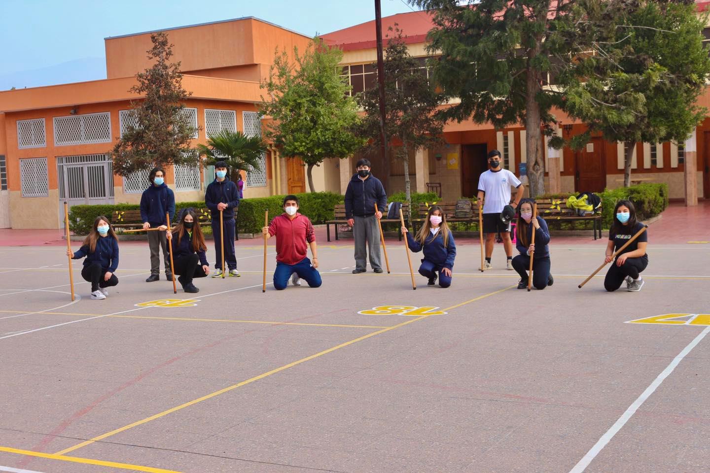 CLASE DE EDUCACIÓN FÍSICA Y SALUD DE 4tos MEDIOS