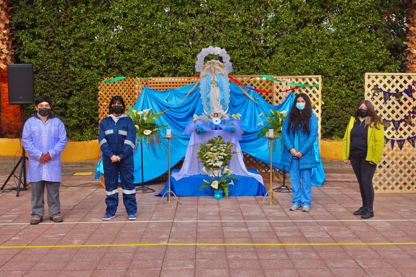 CONSAGRACIÓN MARÍA REINA