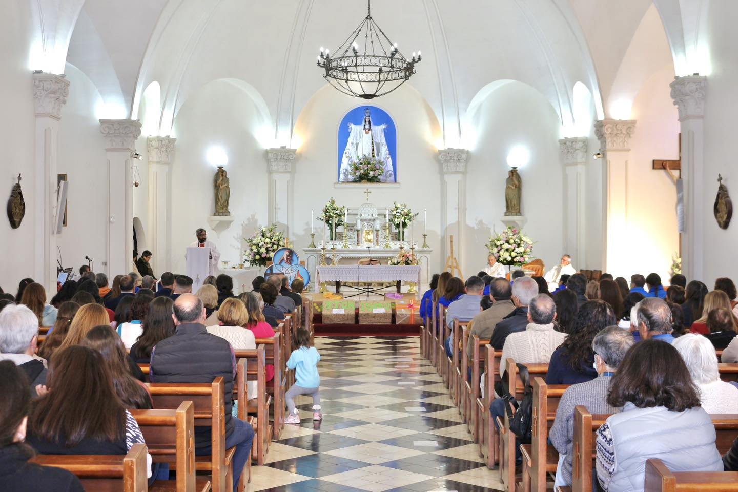 EUCARISTÍA EN HONOR A LA SANTÍSIMA TRINIDAD